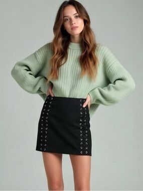 Divided Laced Mini Skirt Size 6